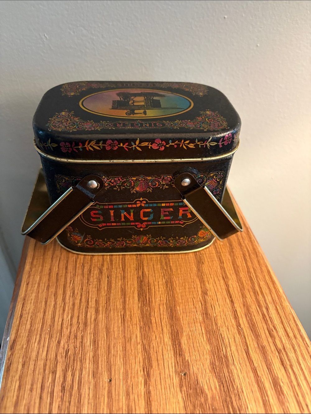 Singer Decorative Black and Gold Tin Storage Box
